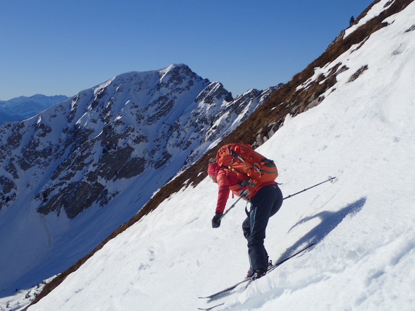 20251214 Gos Van 140015