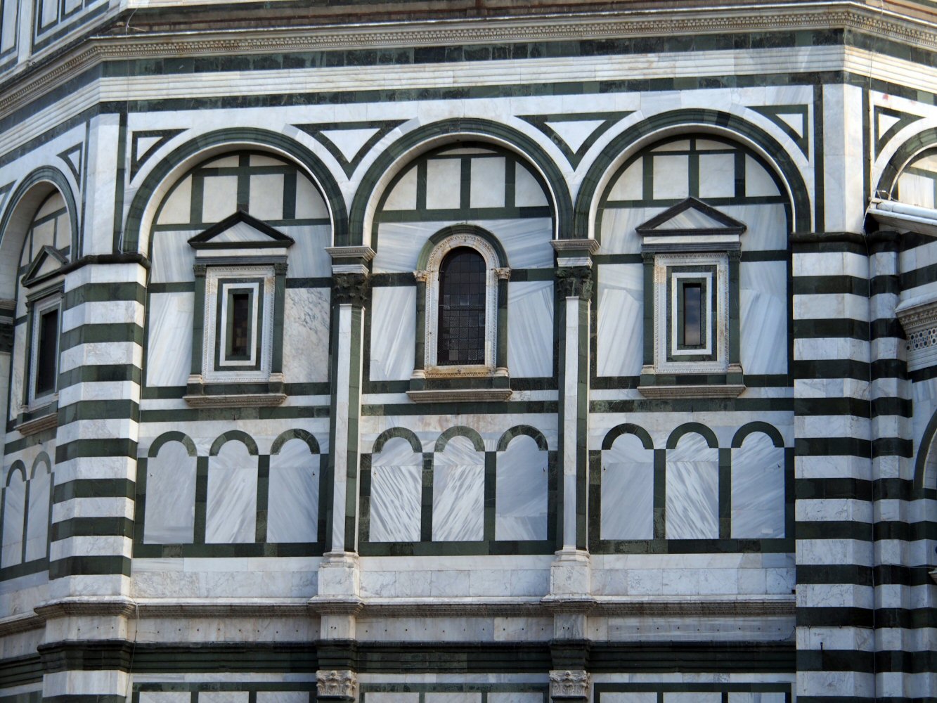 20261011 bolo rome E02 1011646