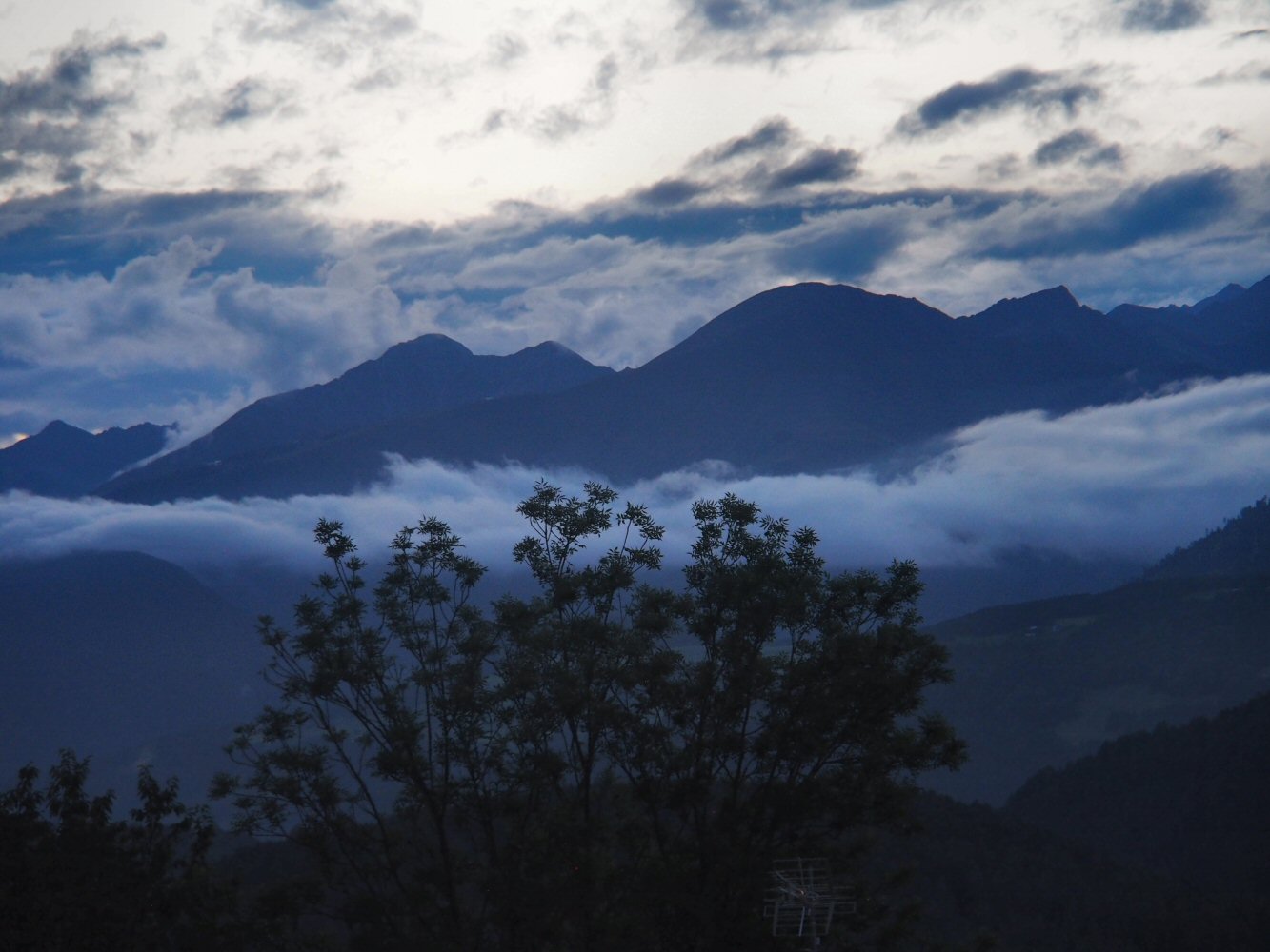 SCUOL KRK 0047 P7210147