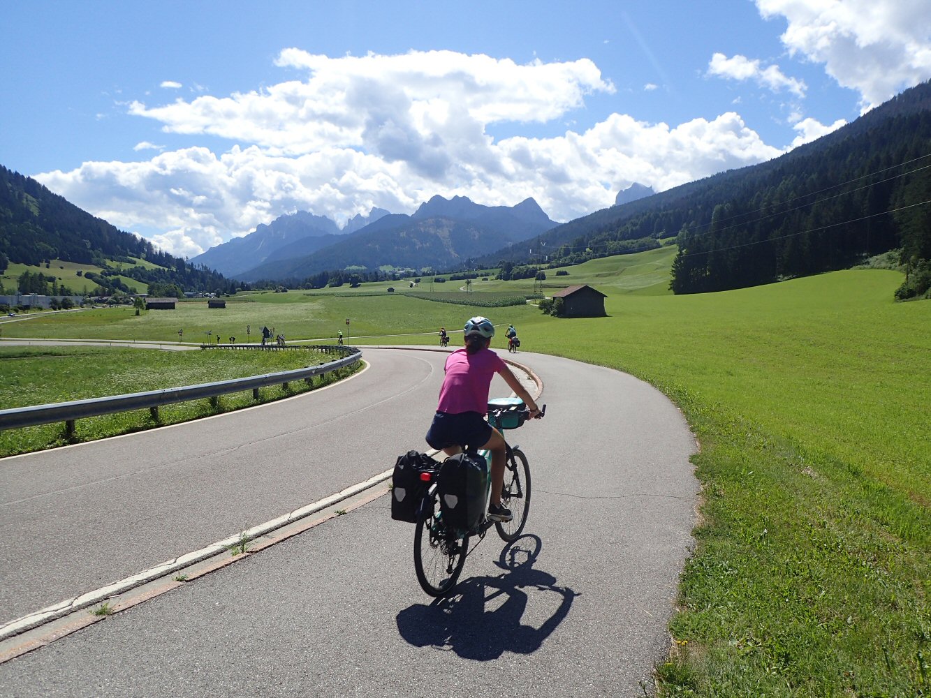 SCUOL KRK 0053 P7220040