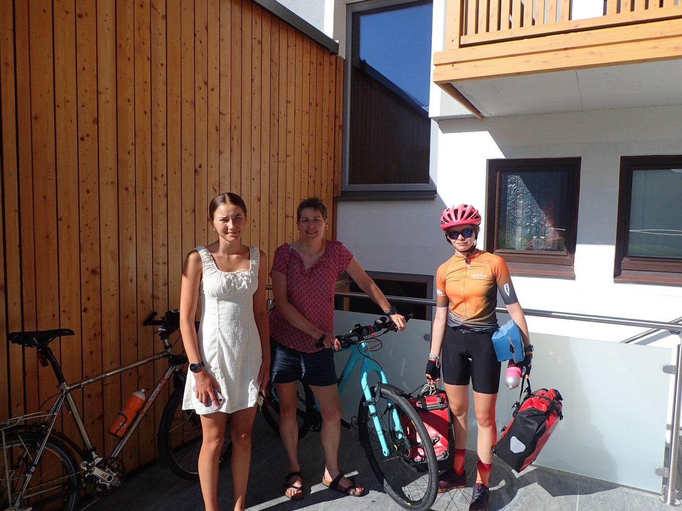 SCUOL KRK 0062 P7220049