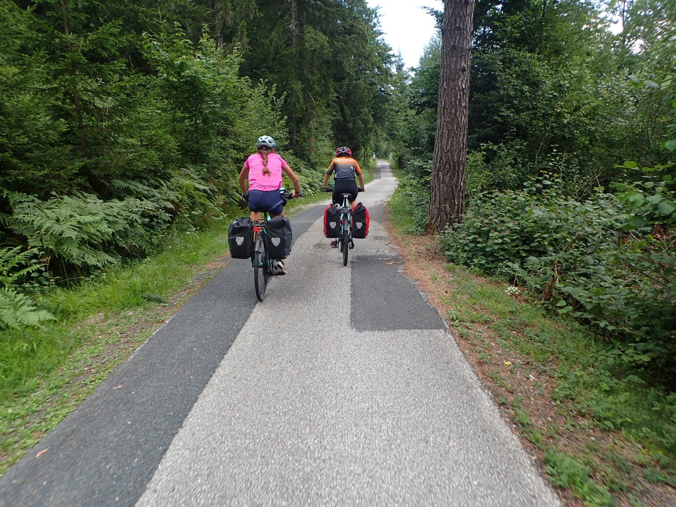 SCUOL KRK 0085 P7240058