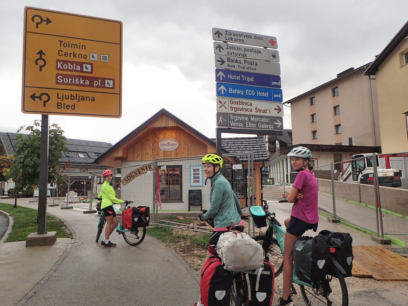 SCUOL KRK 0109 P7260079