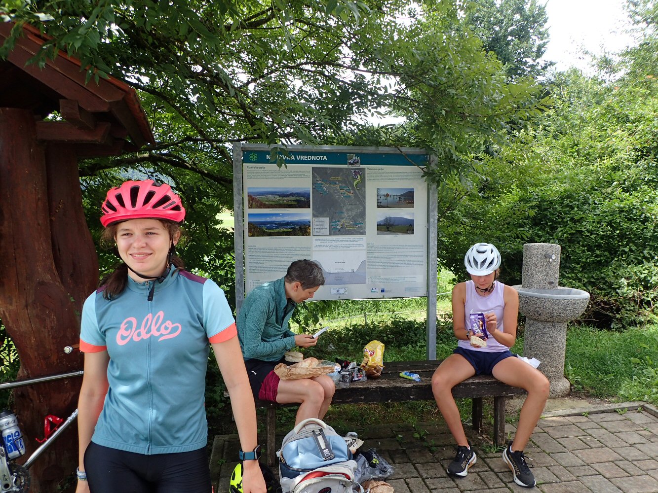 SCUOL KRK 0147 P7270090